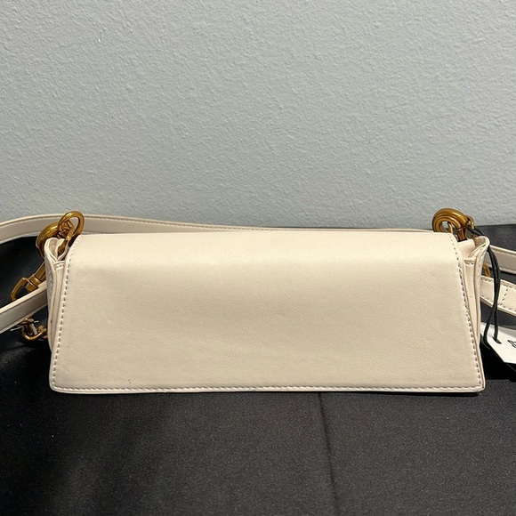 Steve Madden | Vanilla Clutch/Shoulder/Crossbody Purse - Picture 7 of 15